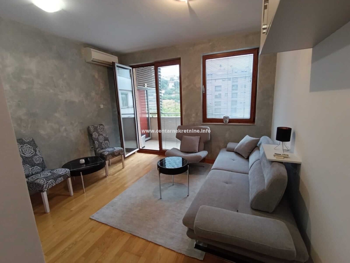 Izdavanje, garsonjera 25m2, Preko Morače, Podgorica